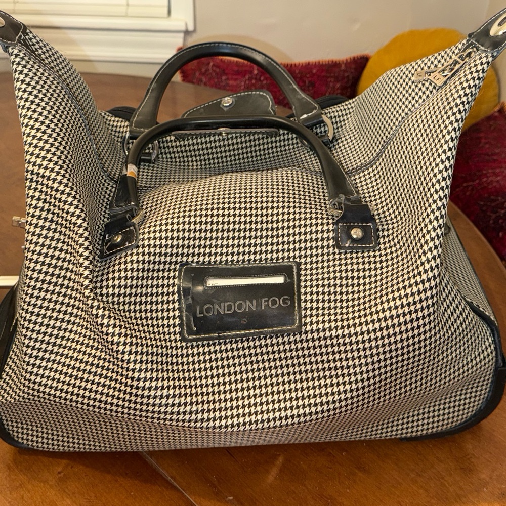 London Fog Houndstooth Bag - Picture 8 of 10